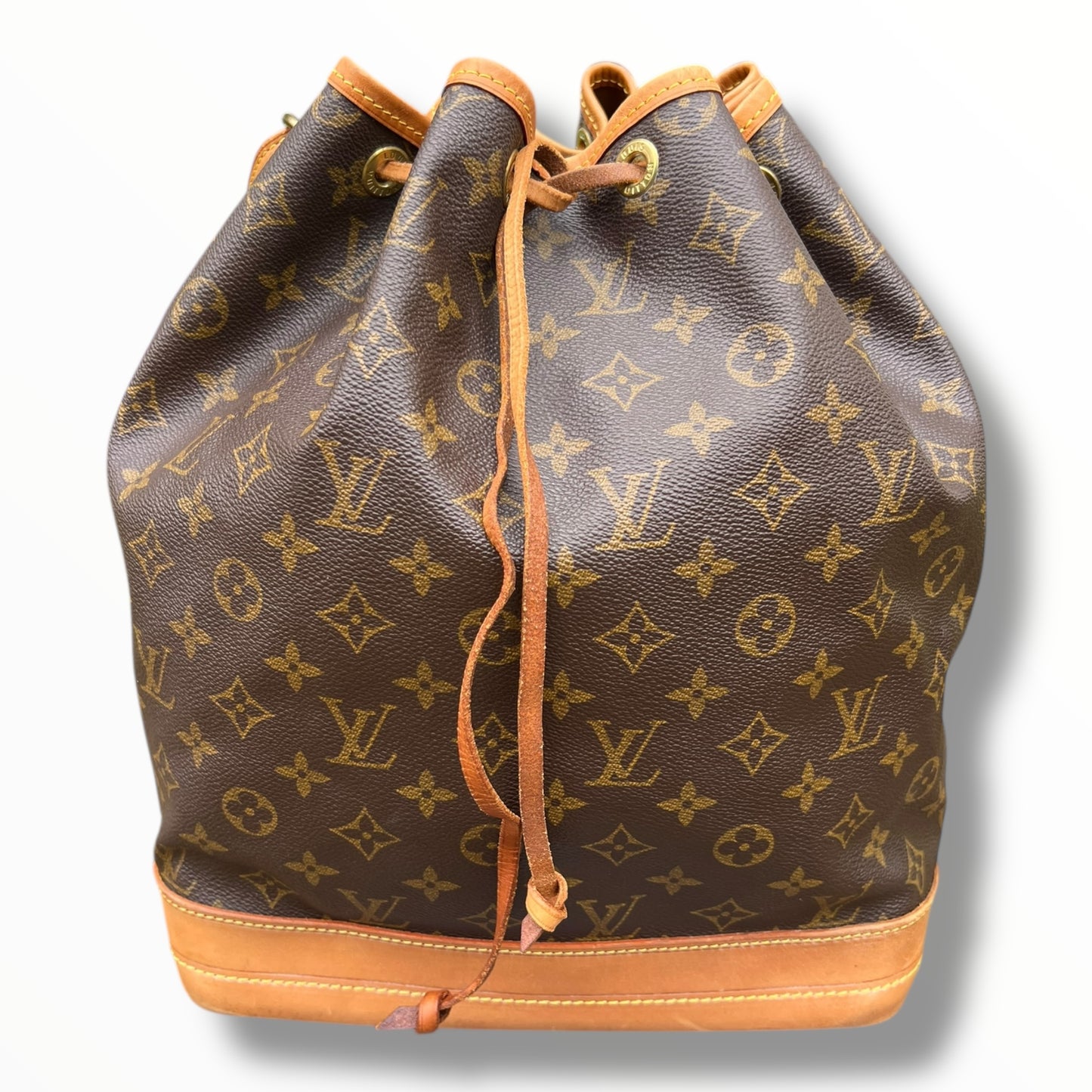 Louis Vuitton Grand Noé Bucket Bag