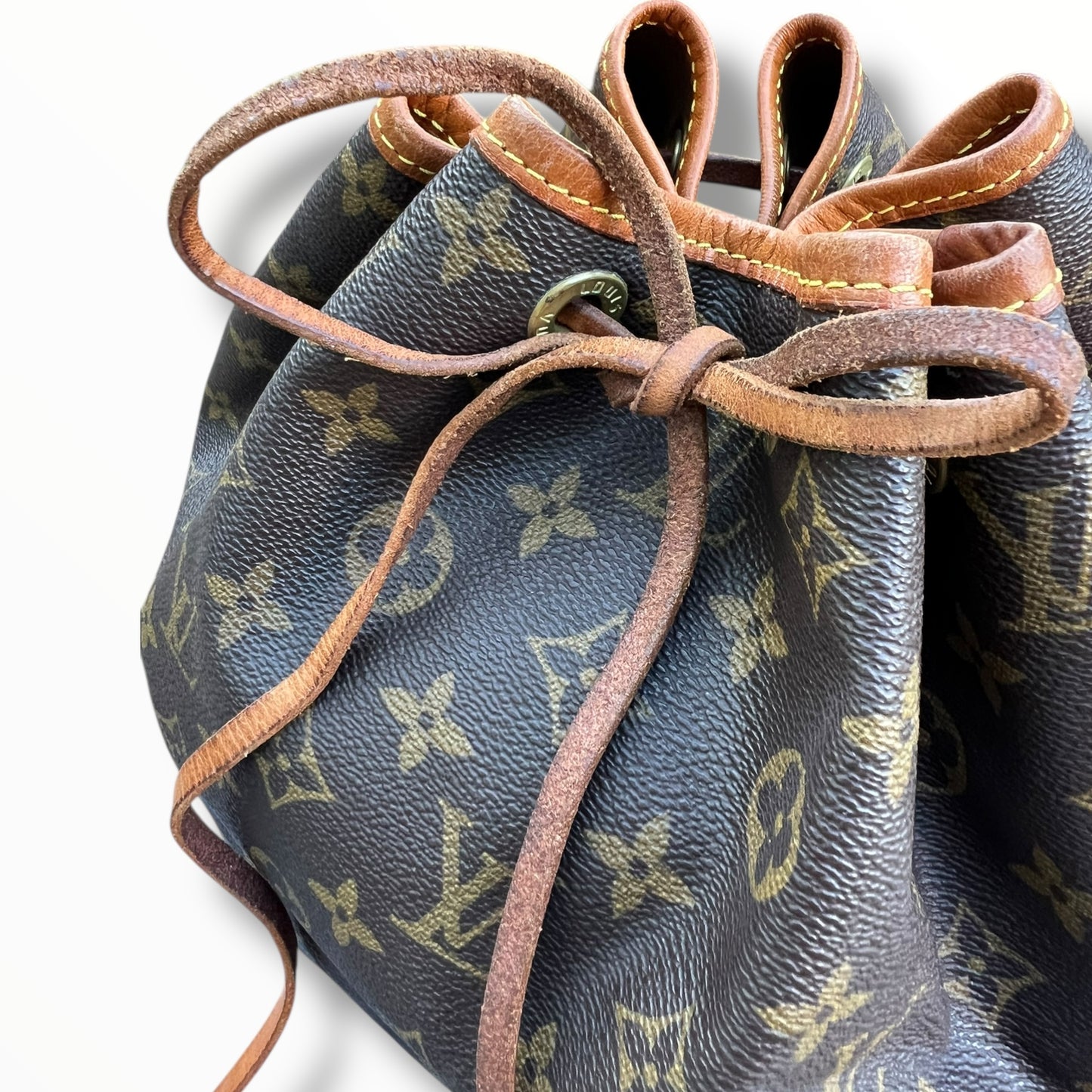 Louis Vuitton Petit Noé Bucket Bag