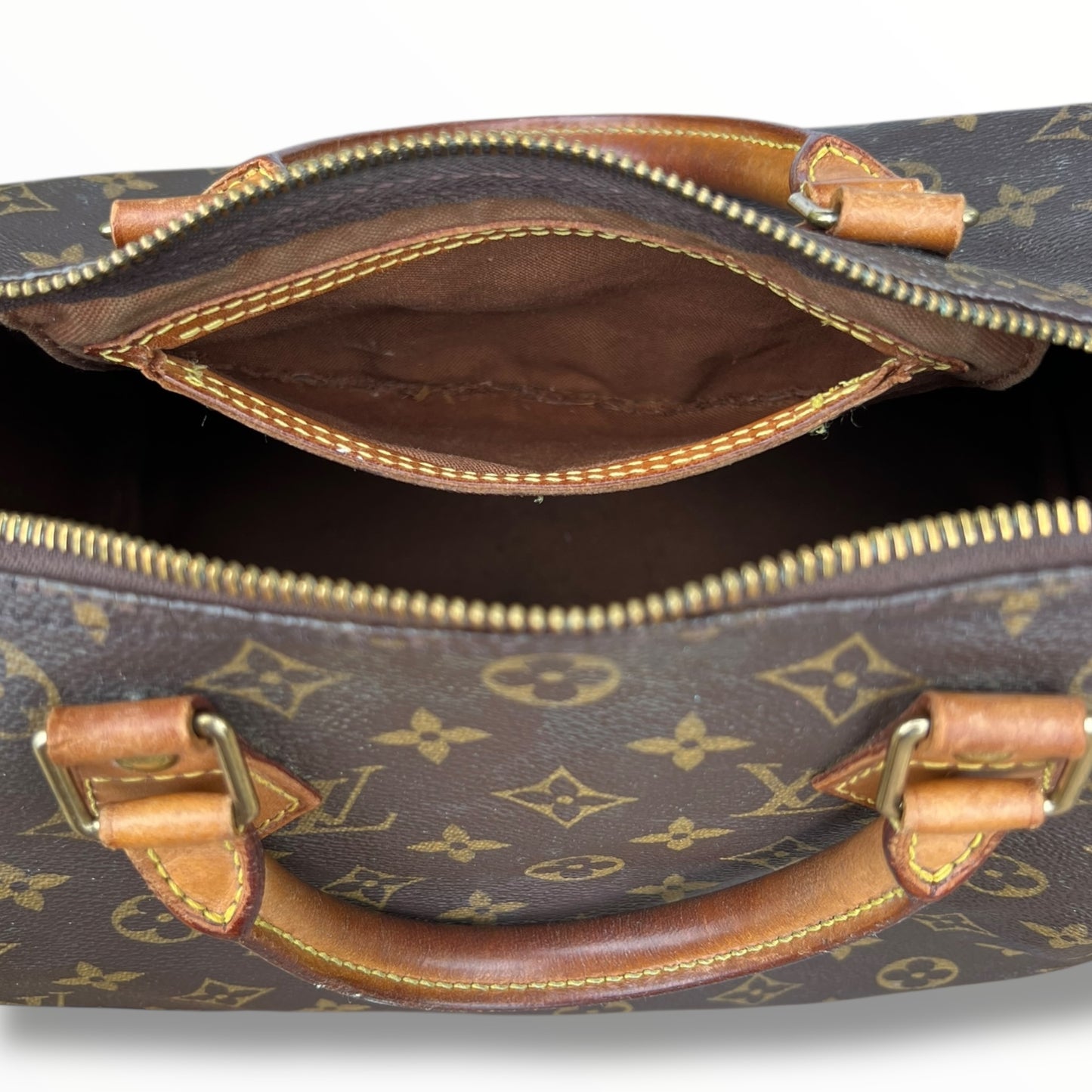 Louis Vuitton Speedy 30 Handbag