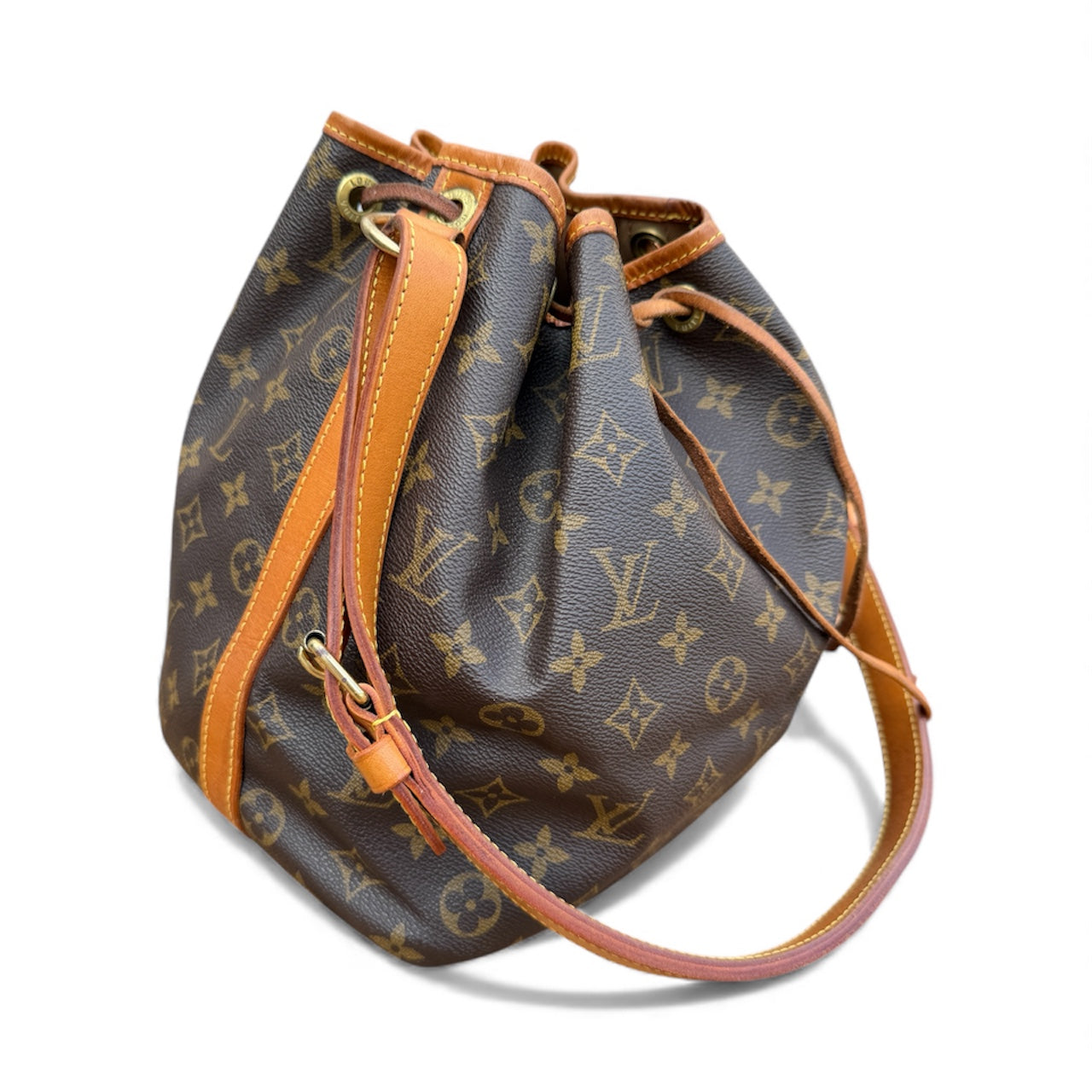 Louis Vuitton Petit Noé Bucket Bag
