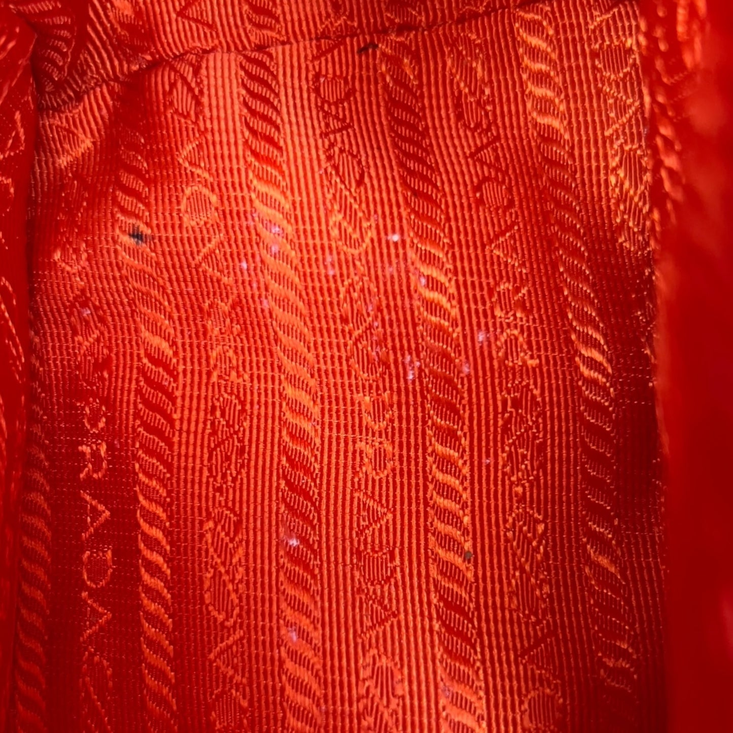 Prada Saffiano Medium Galleria Bag