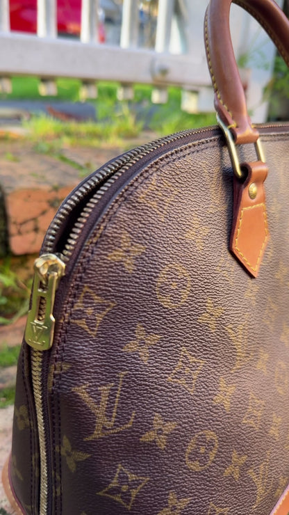 Louis Vuitton Monogram Canvas Alma Bag